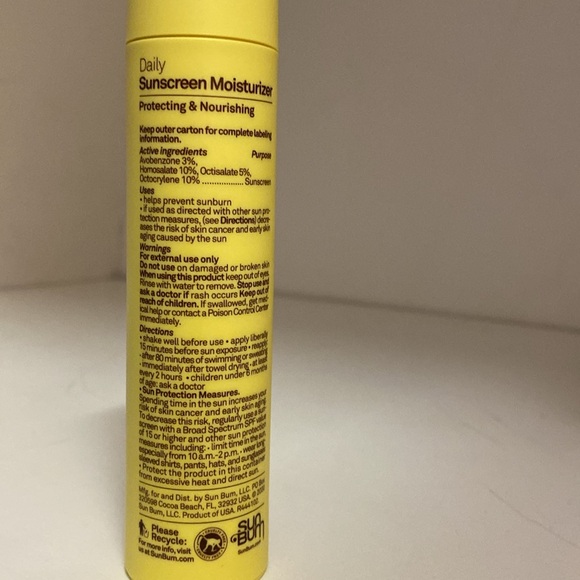 Sun bum daily sunscreen moisturizer (spf 30) - Picture 3 of 3